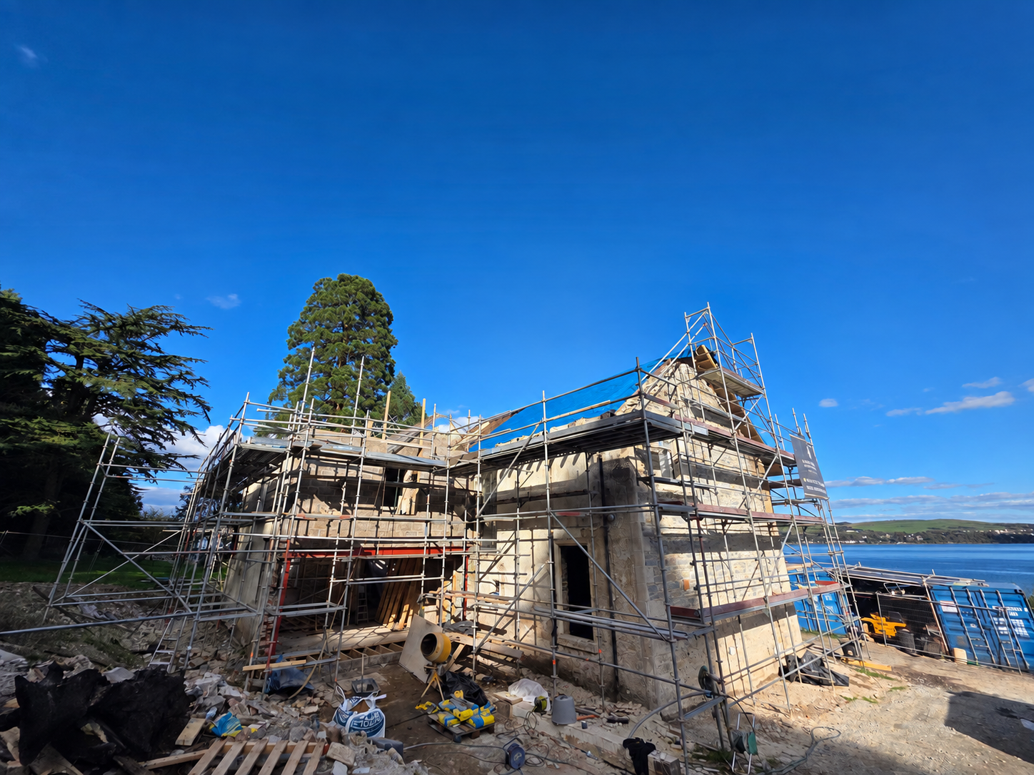 Woodside House — Taurus Square project